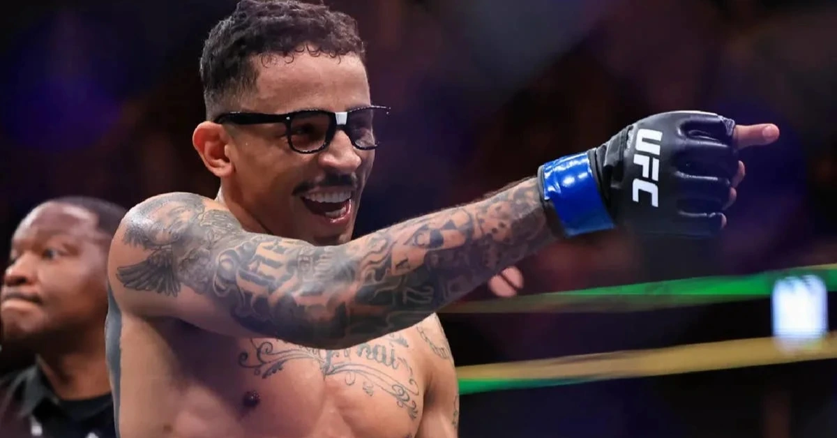 Carlos Prates Reveals Fighting Nerds Teammate Used To 'Beat Him Up' In Training.